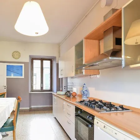 شقة Amazing In With Wifi And 3 Bedrooms بييلا